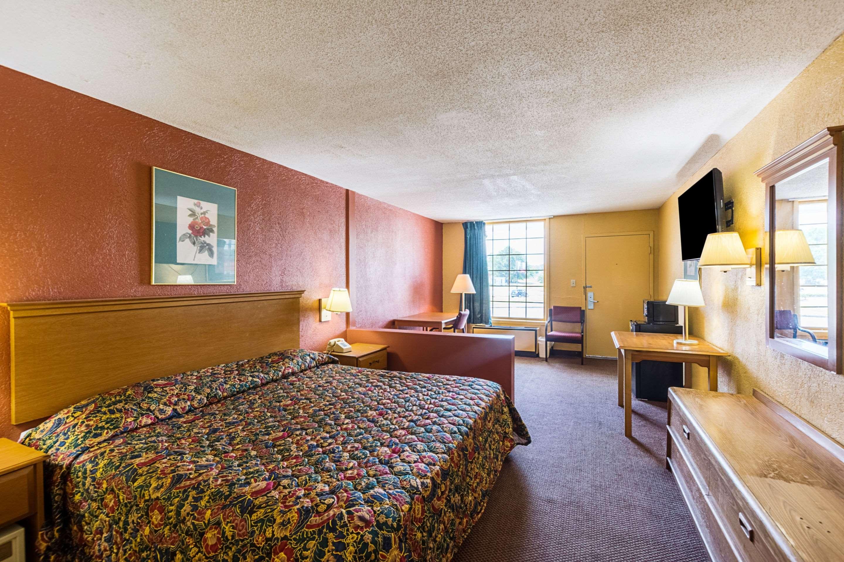 Orangeburg Inn & Suites ภายนอก รูปภาพ